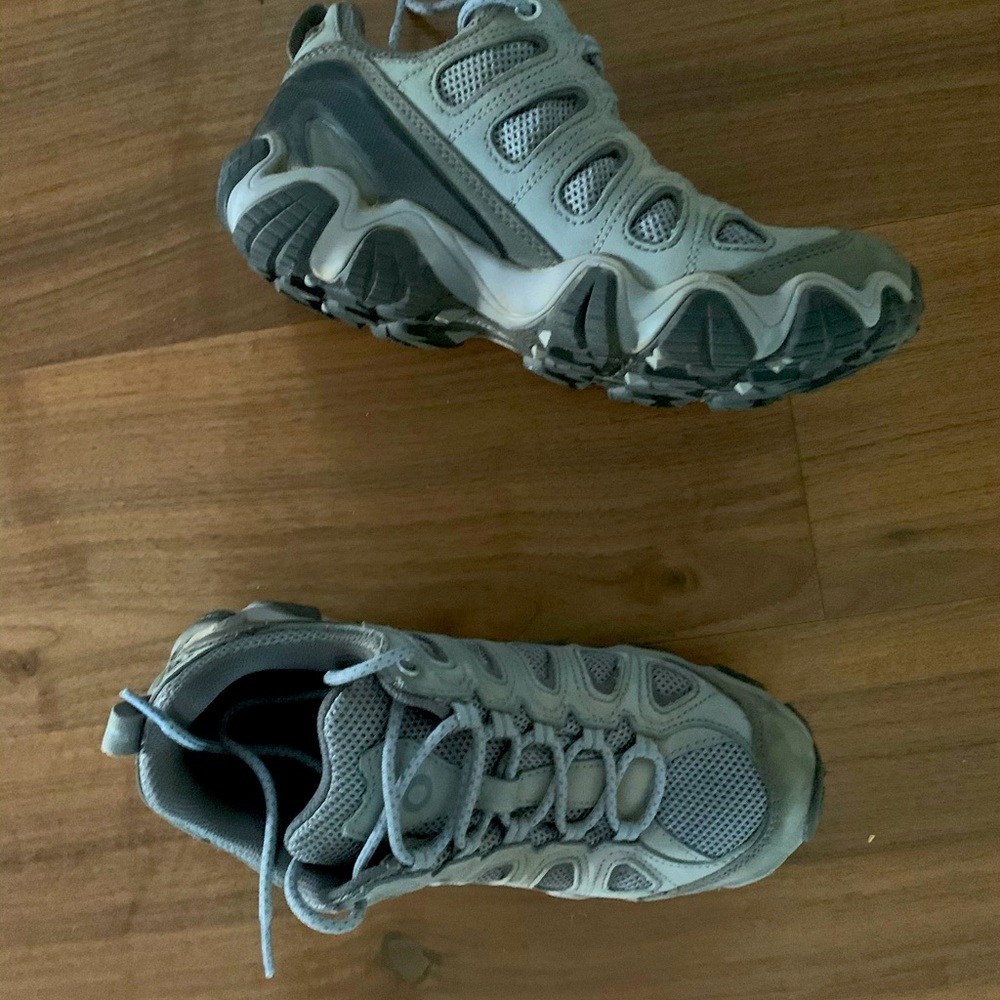 Hiking shoes - sturdy and comfortable !